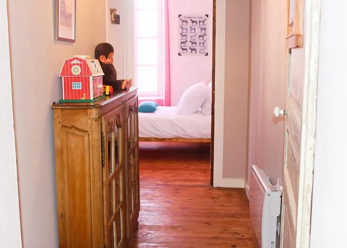 Le Feodal 3 Etoiles 度假居 *