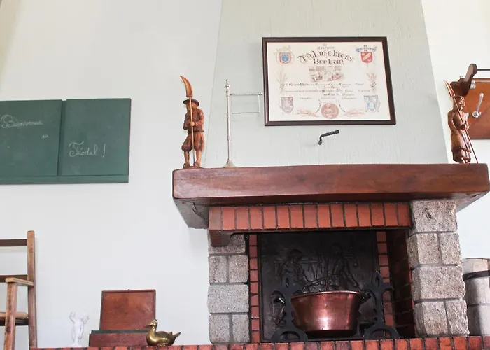 Le Feodal 3 Etoiles 度假居